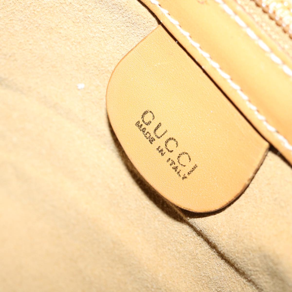 Gucci Gg Canvas Khaki Canvas Travel Bag ()