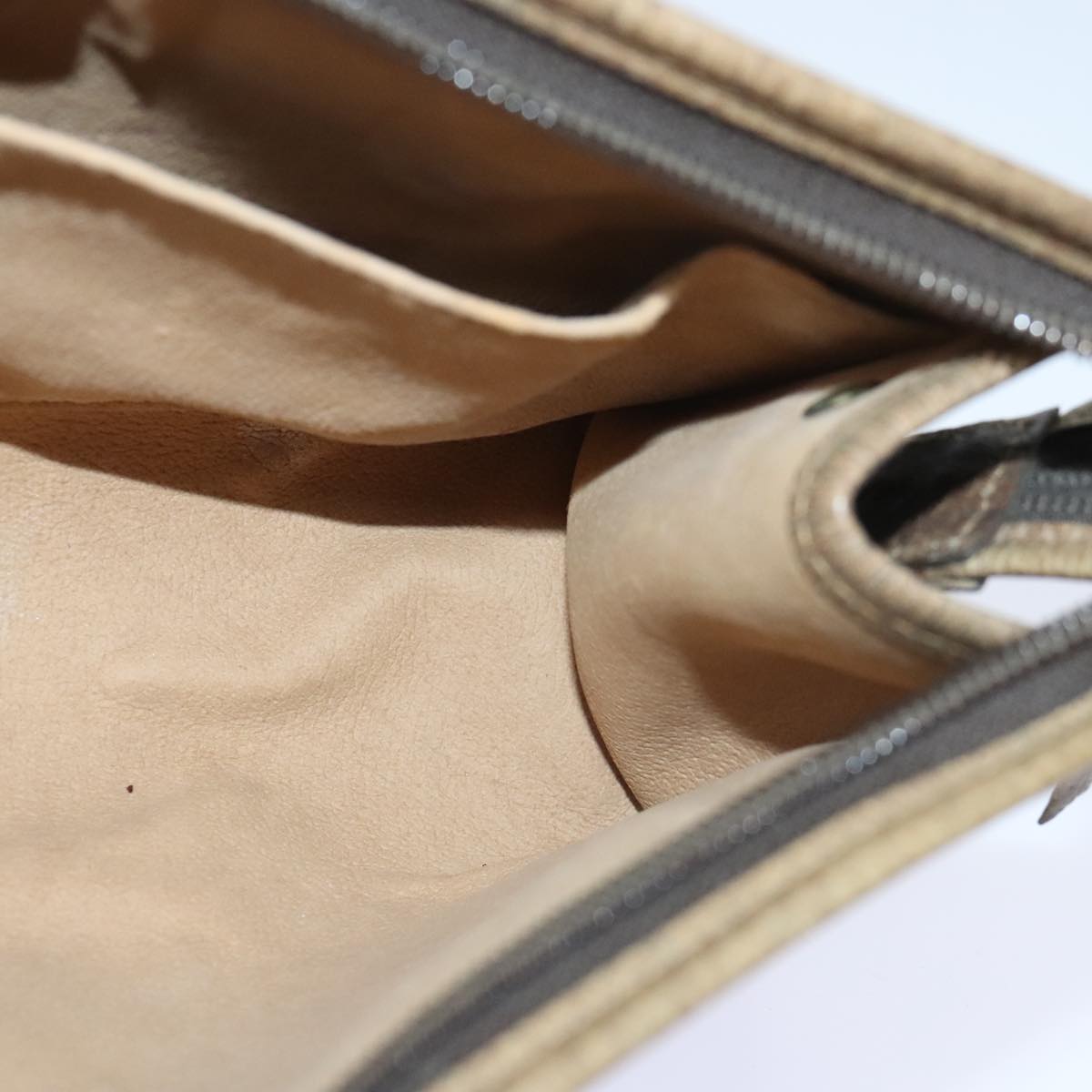 Gucci Beige Canvas Clutch Bag ()