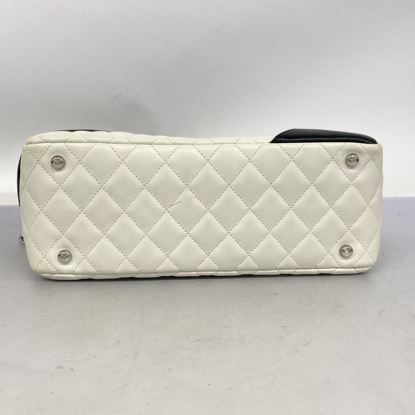 Chanel Black White Leather Shoulder Bag ()