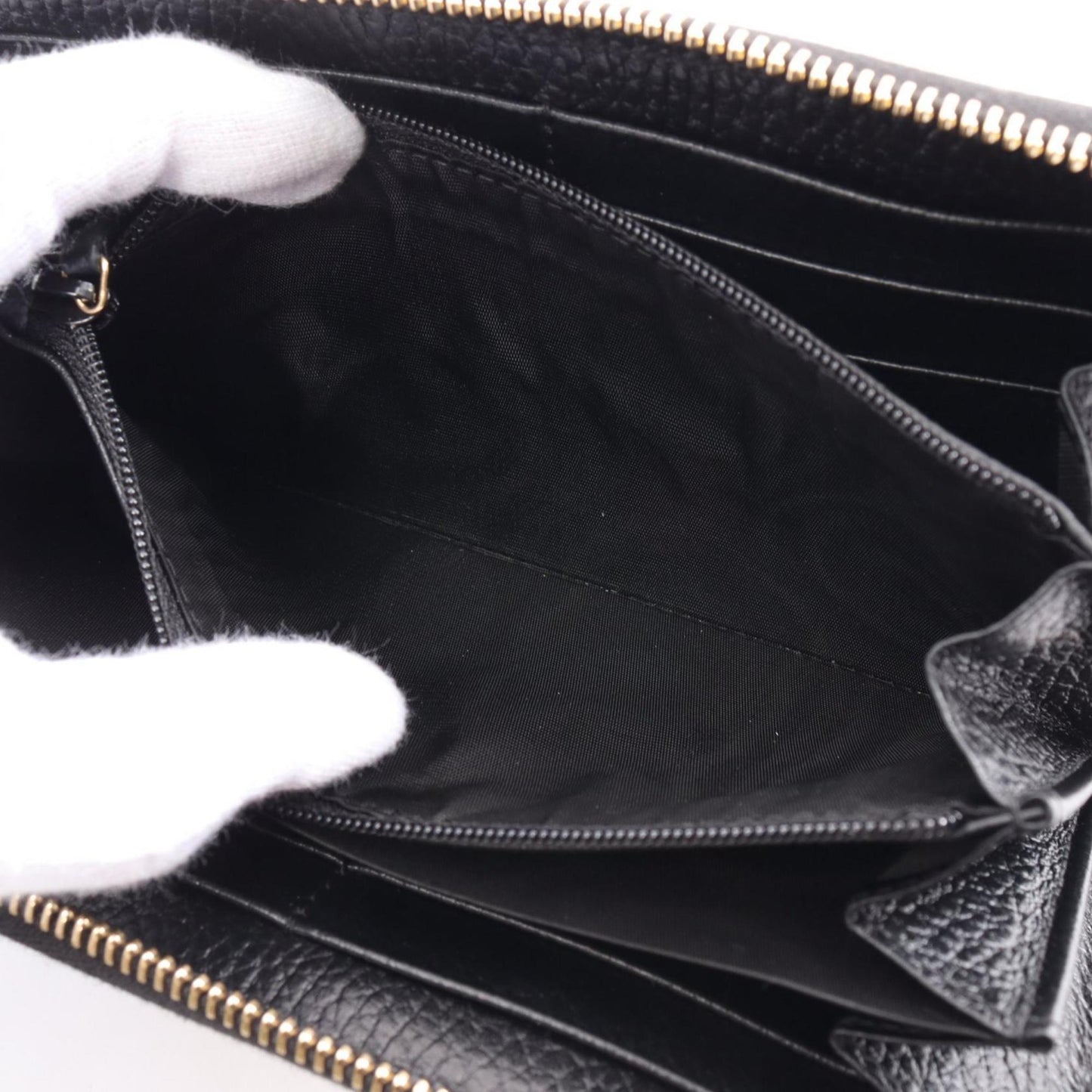 Gucci Black Leather Long Wallet (Bi-Fold) ()