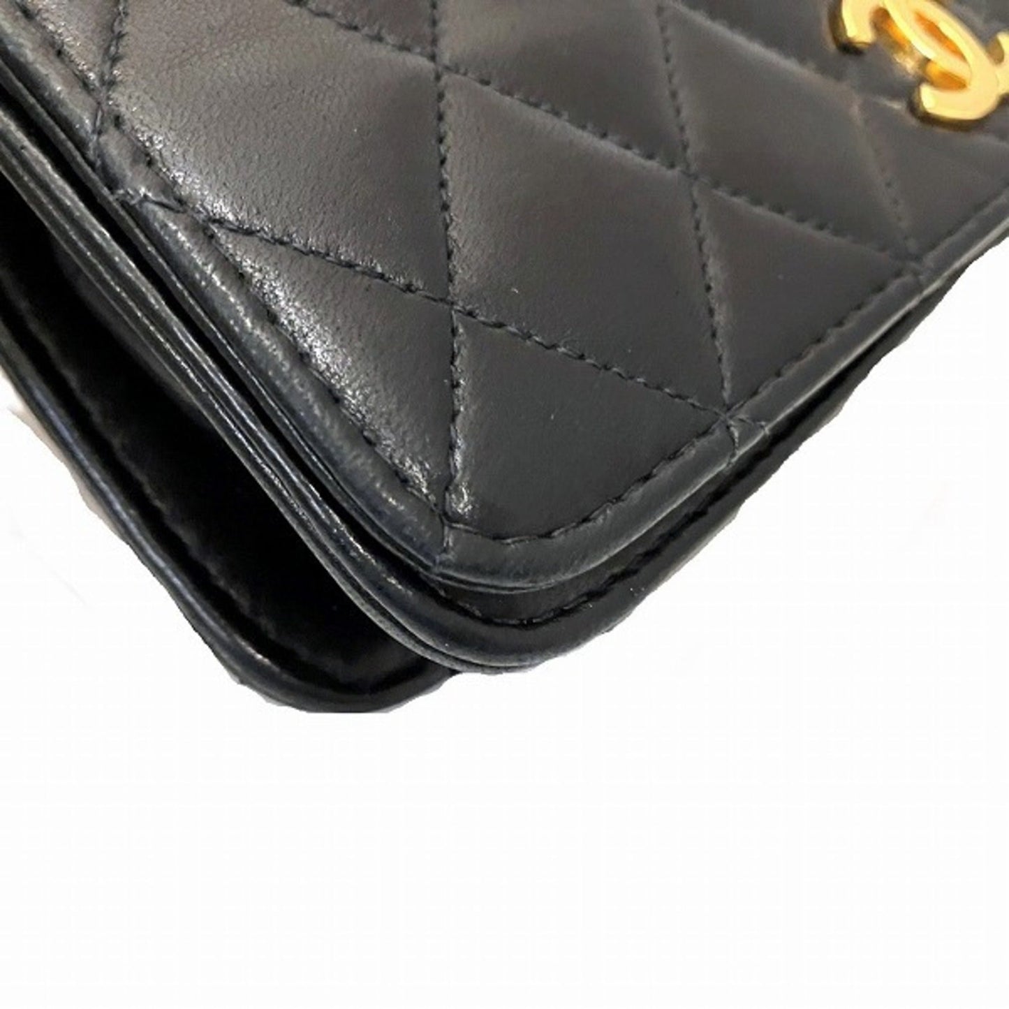 Chanel Black Leather Shoulder Bag ()