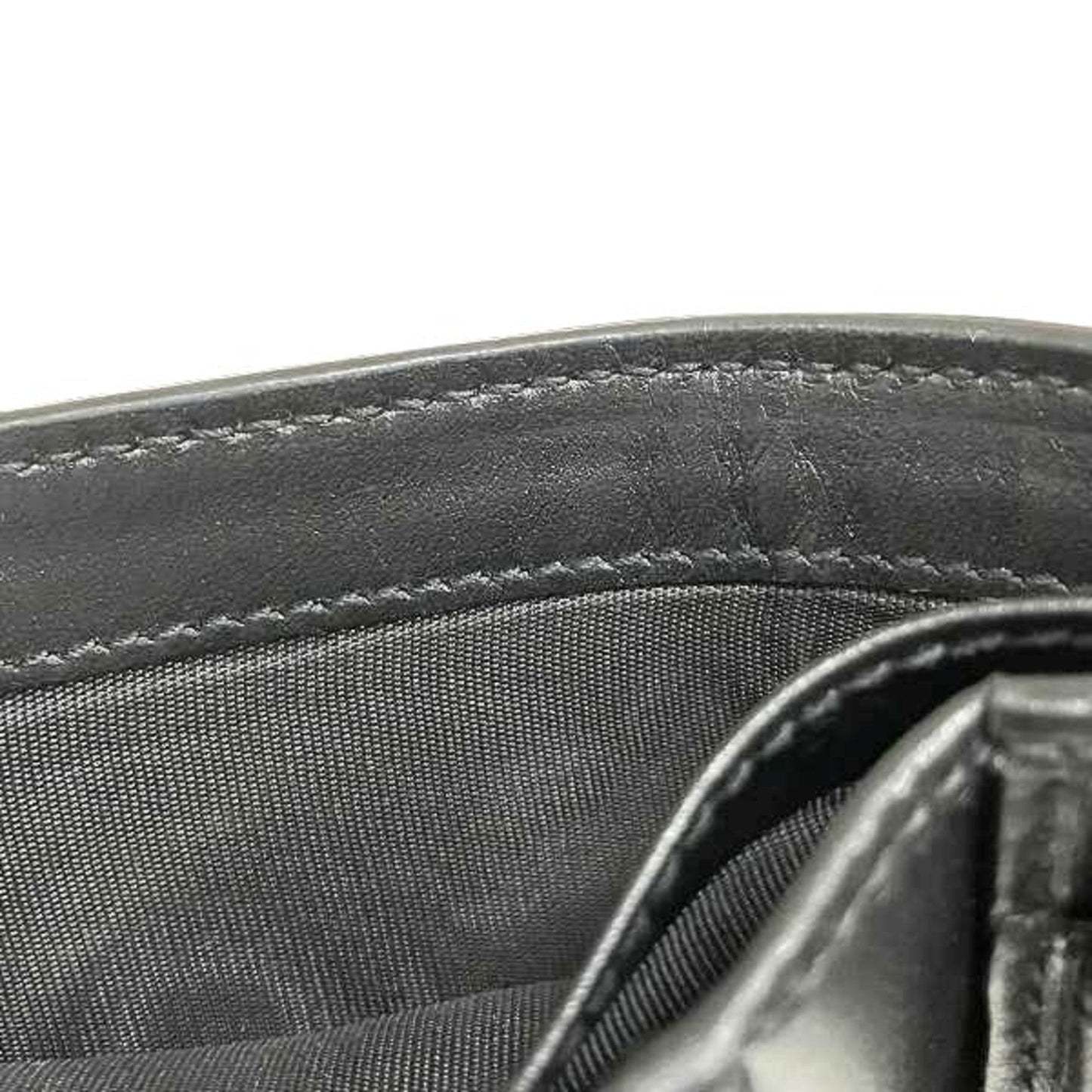 Gucci Black Leather Wallet (Bi-Fold) ()