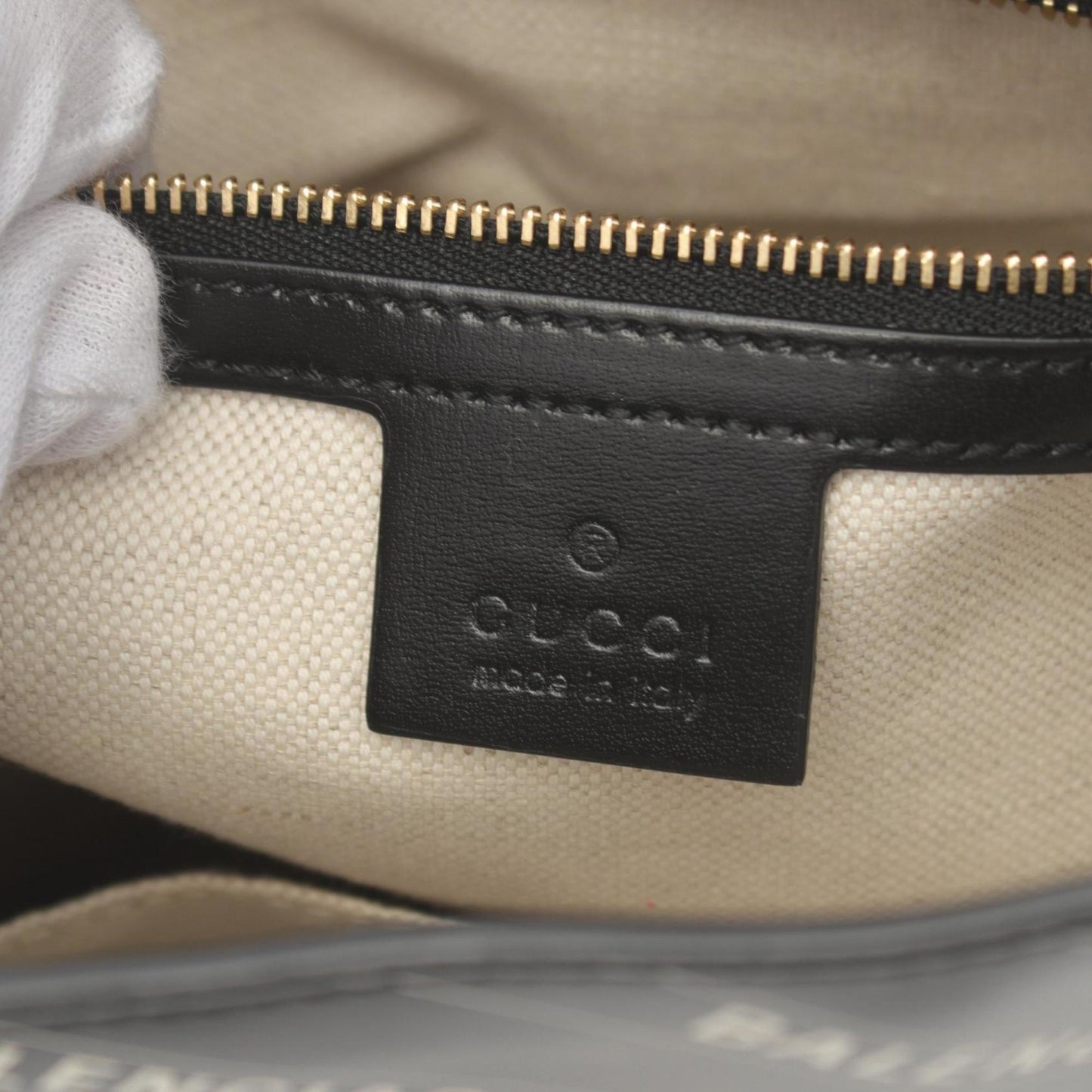 Gucci Black White Leather Shoulder Bag ()