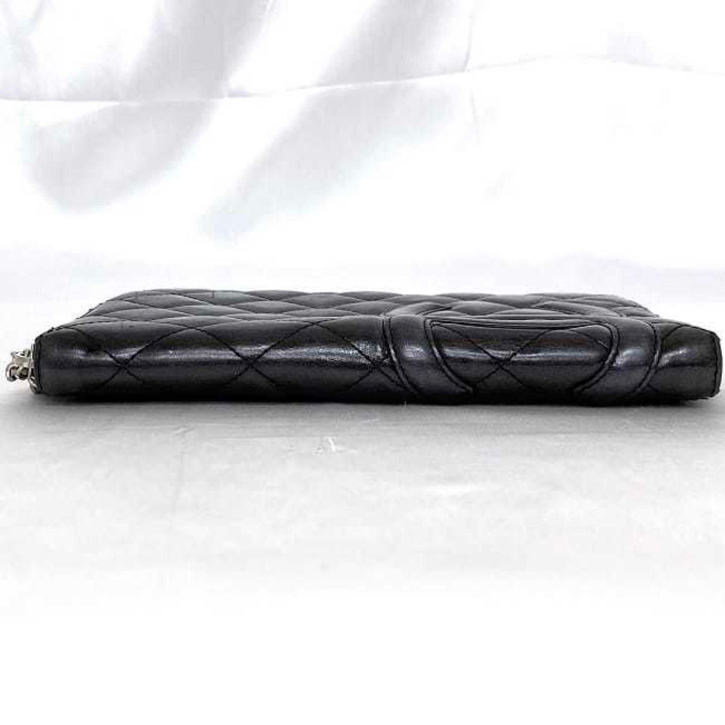 Chanel Black Leather Long Wallet (Bi-Fold) ()