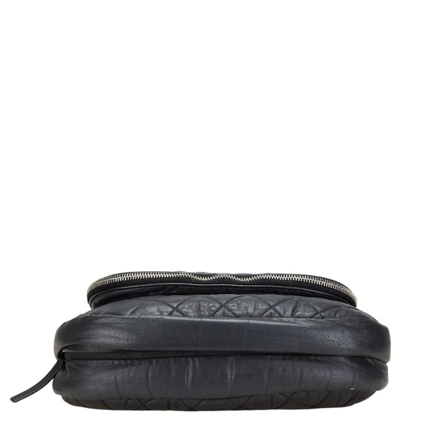 Chanel Black Leather Shoulder Bag ()
