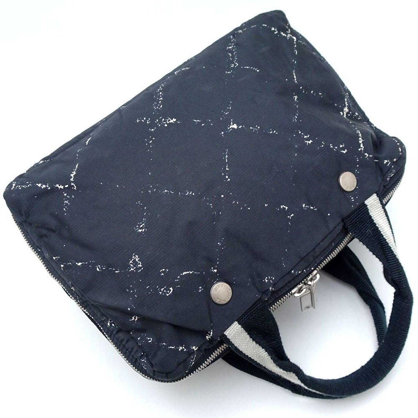 Chanel Black Nylon Handbag ()