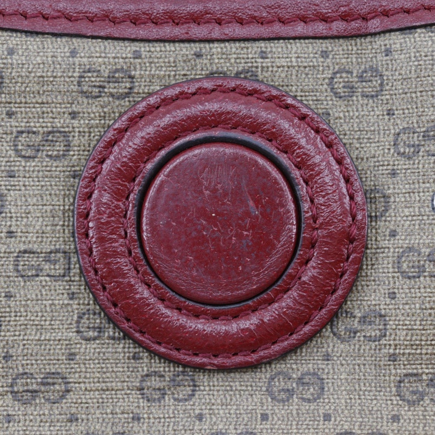 Gucci Brown Gg Supreme Canvas Fanny Pack Sling Bag ()