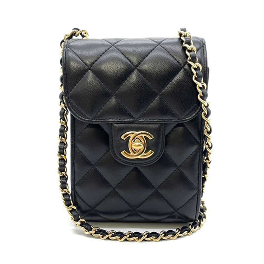 Chanel Black Leather Pochette Shoulder Bag ()