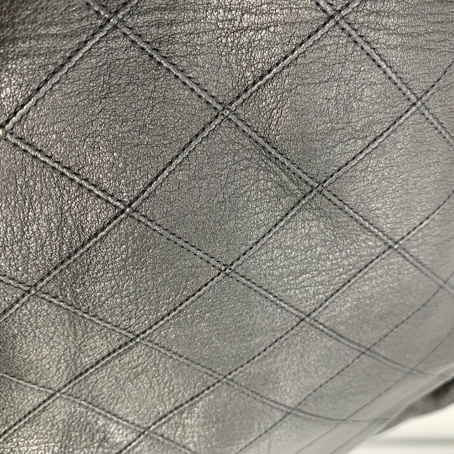 Chanel Bicolor Black Leather Shoulder Bag ()