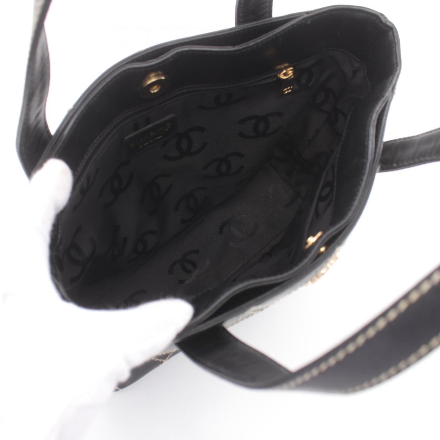 Chanel Black Leather Tote Bag ()