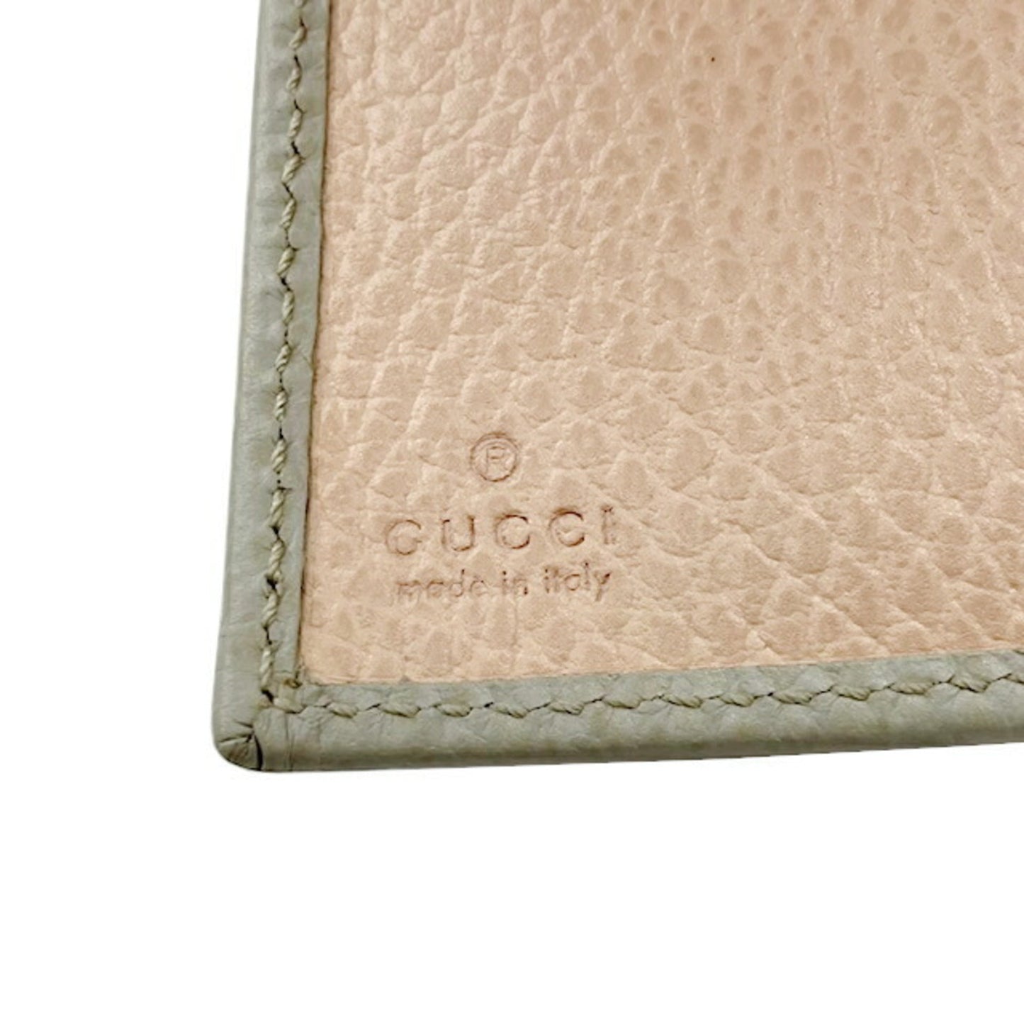 Gucci Gray Leather Wallet (Tri-Fold) ()