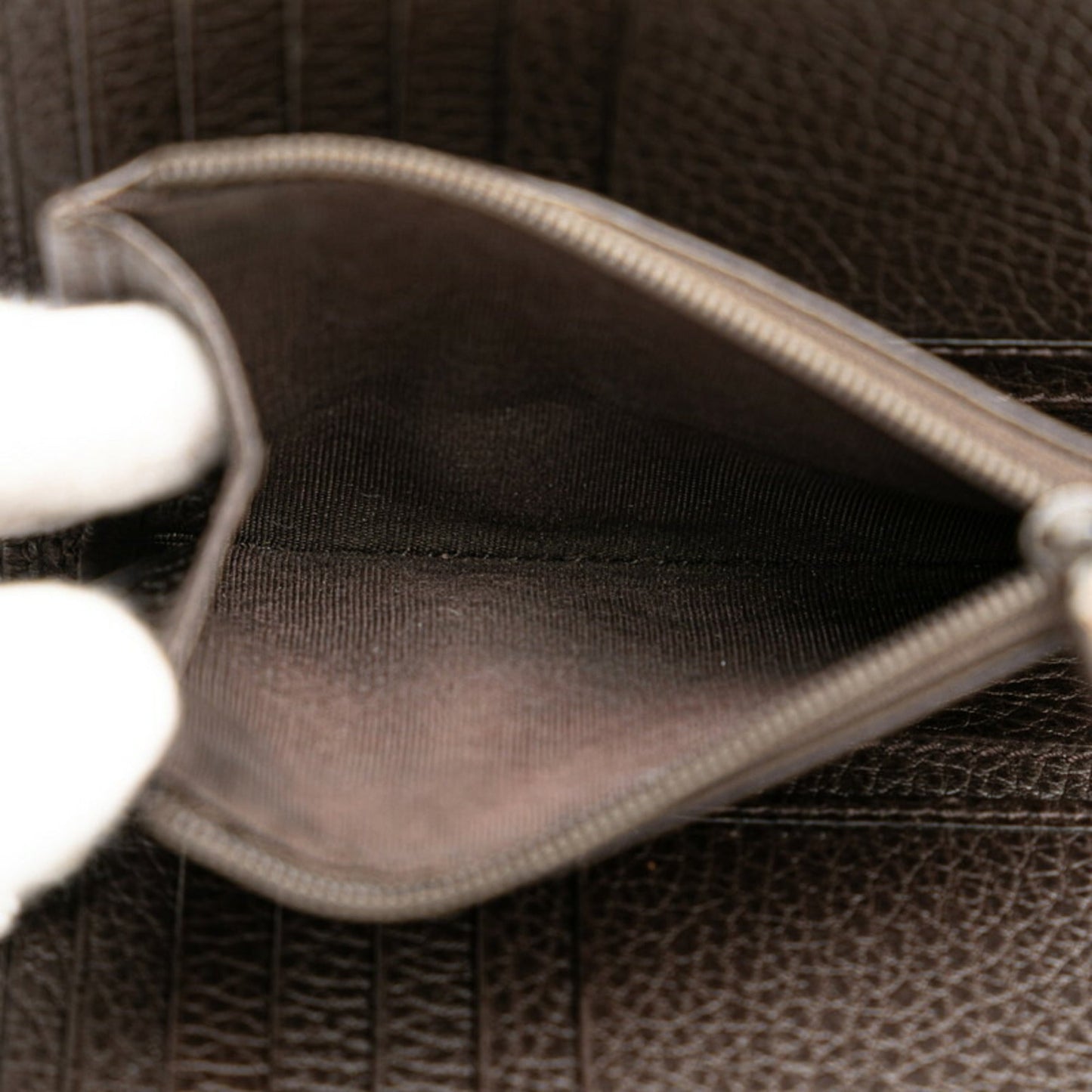 Gucci Brown Leather Wallet (Bi-Fold) ()