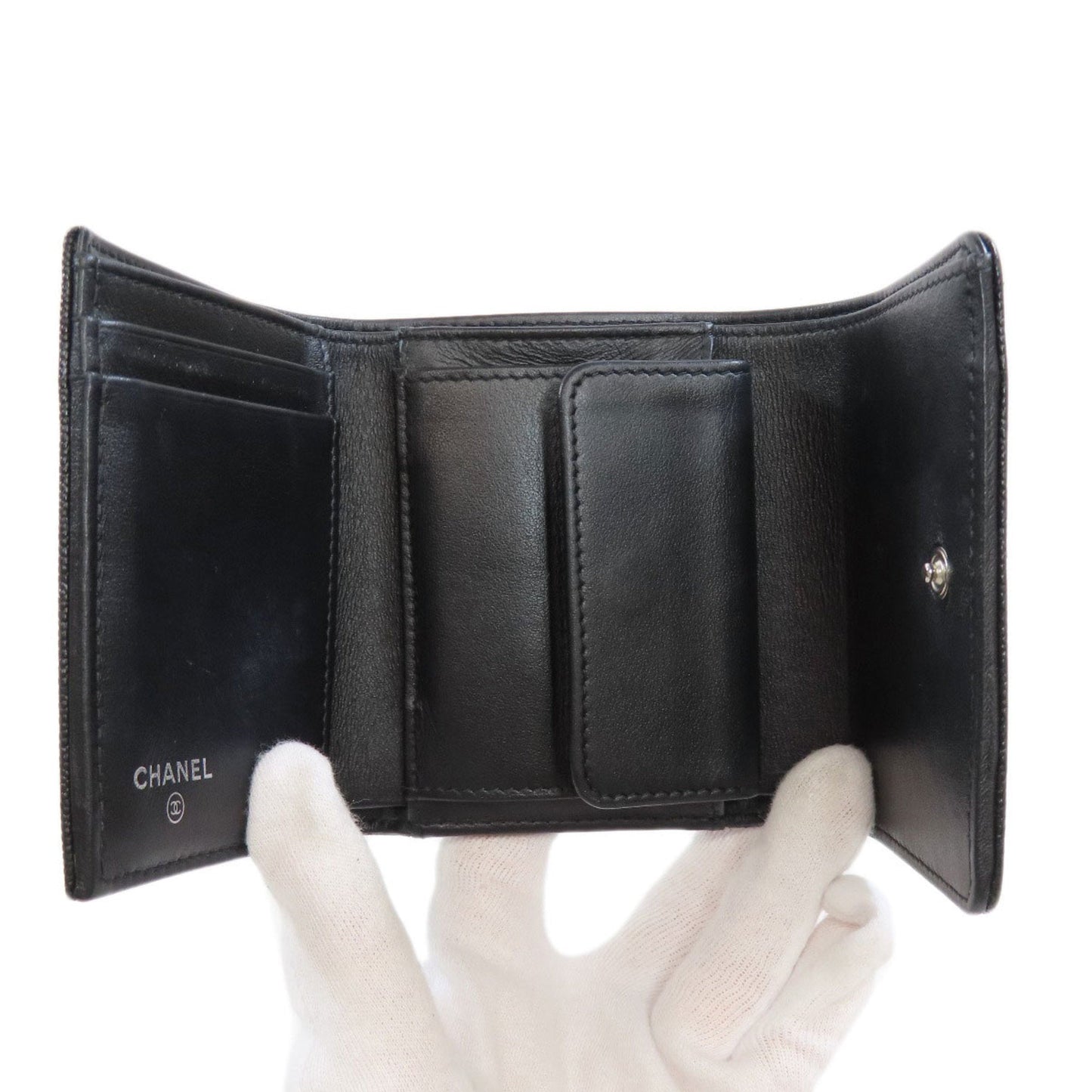 Chanel Black Grained Calfskin Wallet (Tri-Fold) ()