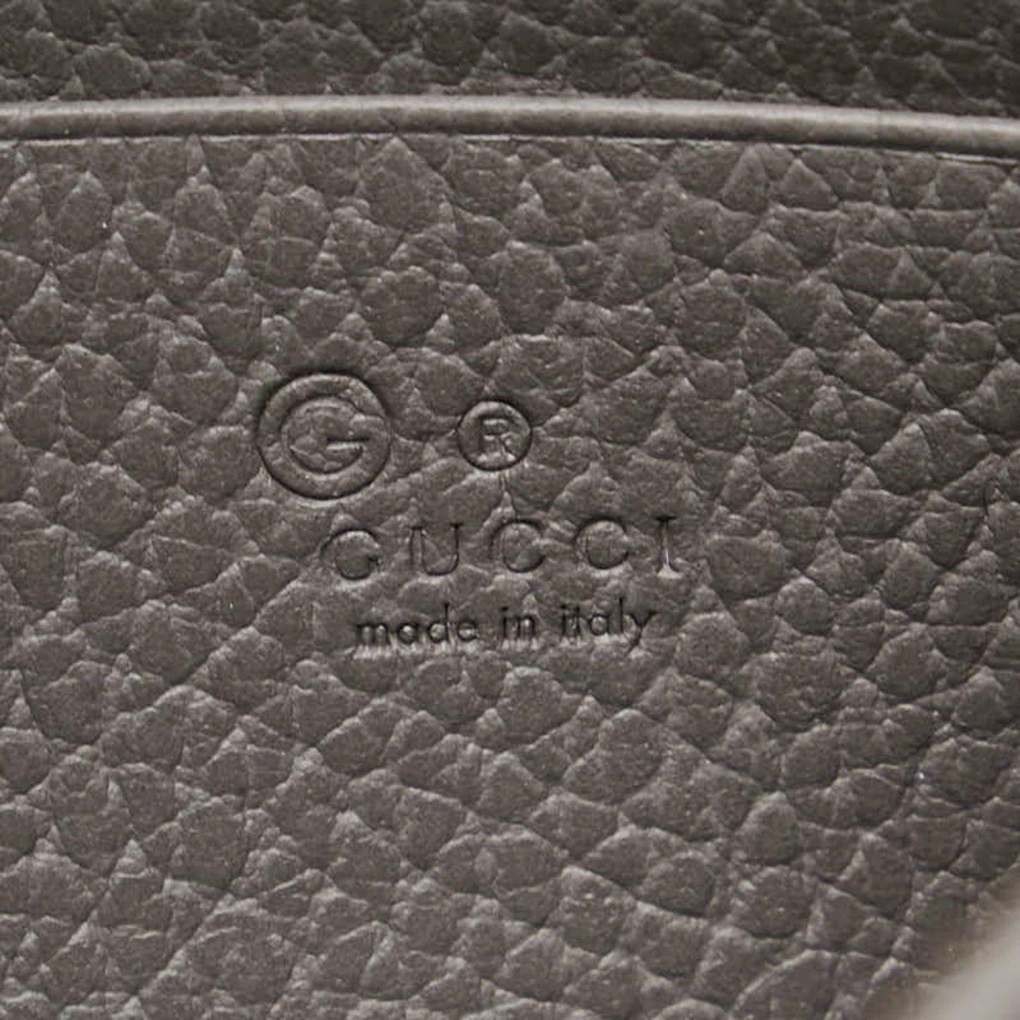Gucci Gray Leather Chain/Shoulder Wallet ()