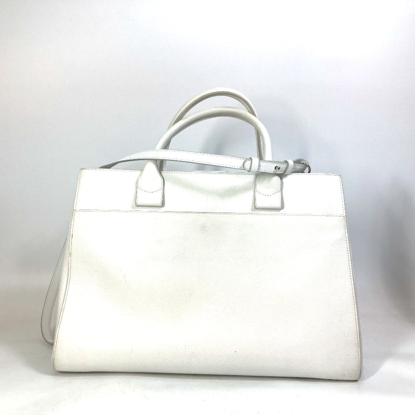 Chanel White Leather Handbag ()