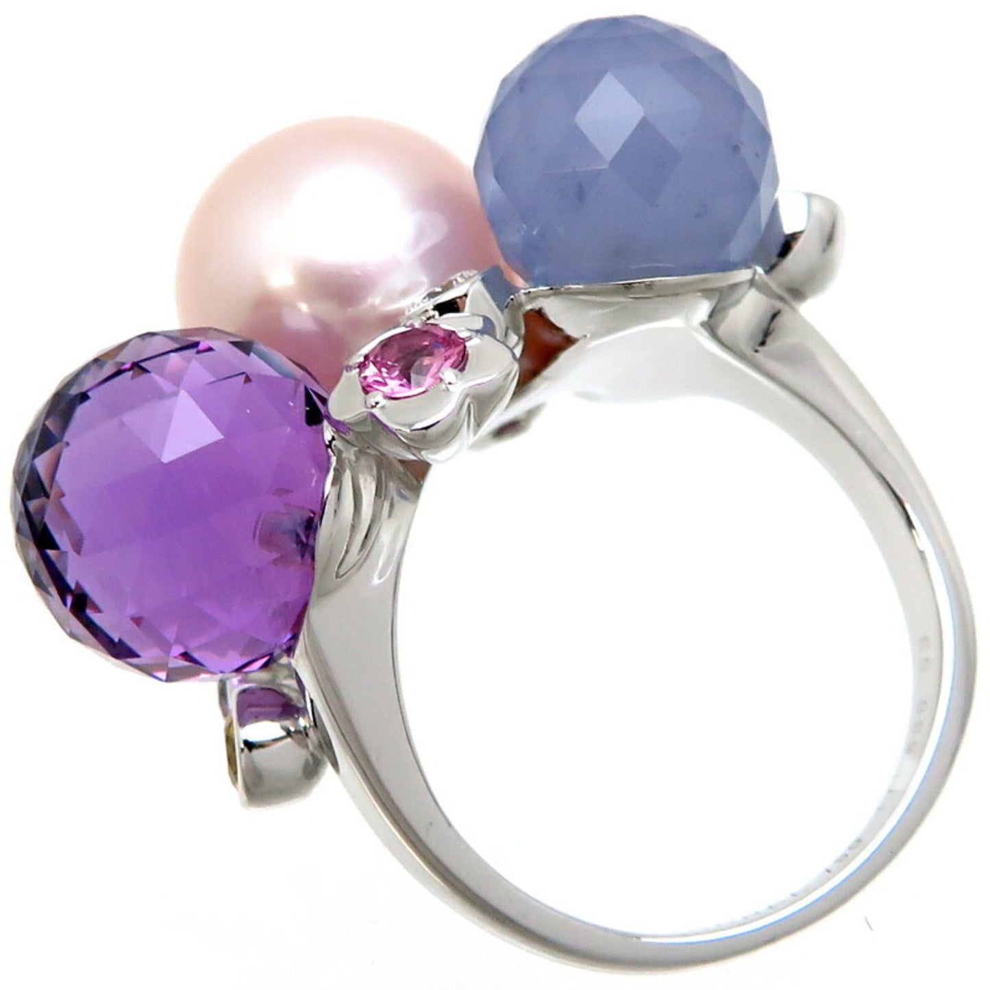 Chanel White Gold (18K) Band Ring ()