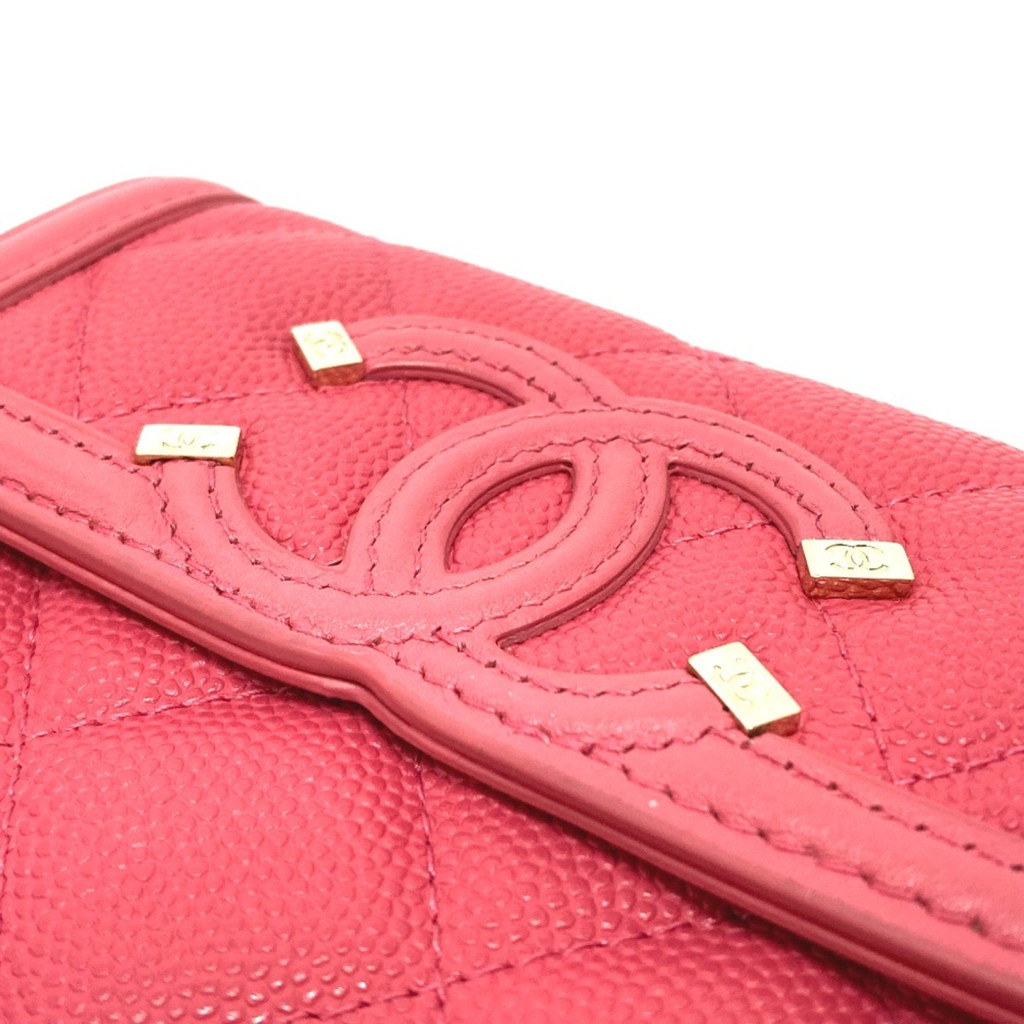 Chanel Pink Leather Wallet (Tri-Fold) ()