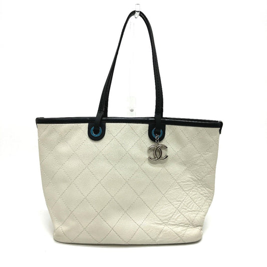 Chanel White Leather Tote Bag ()
