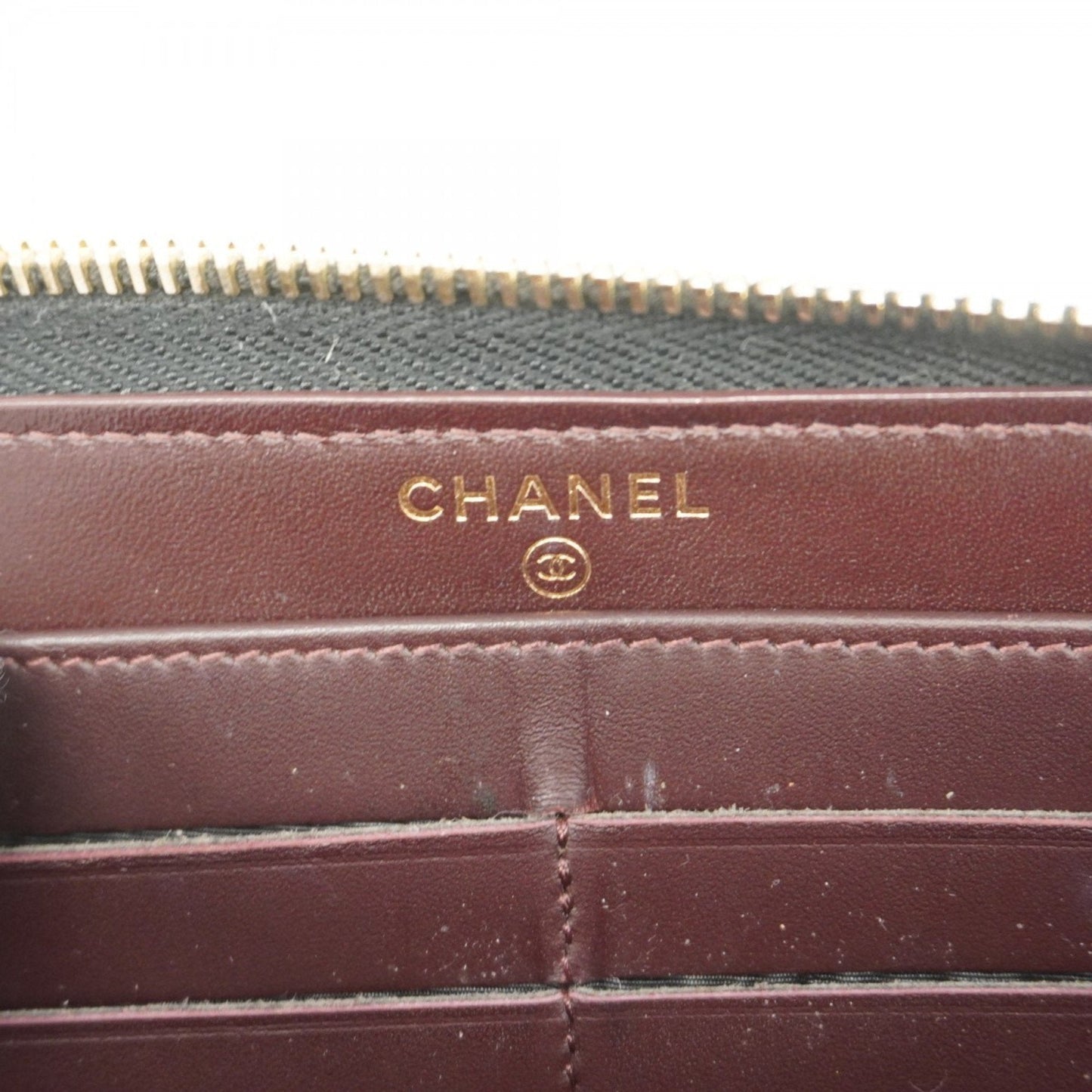 Chanel Black Grained Calfskin Long Wallet (Bi-Fold) ()