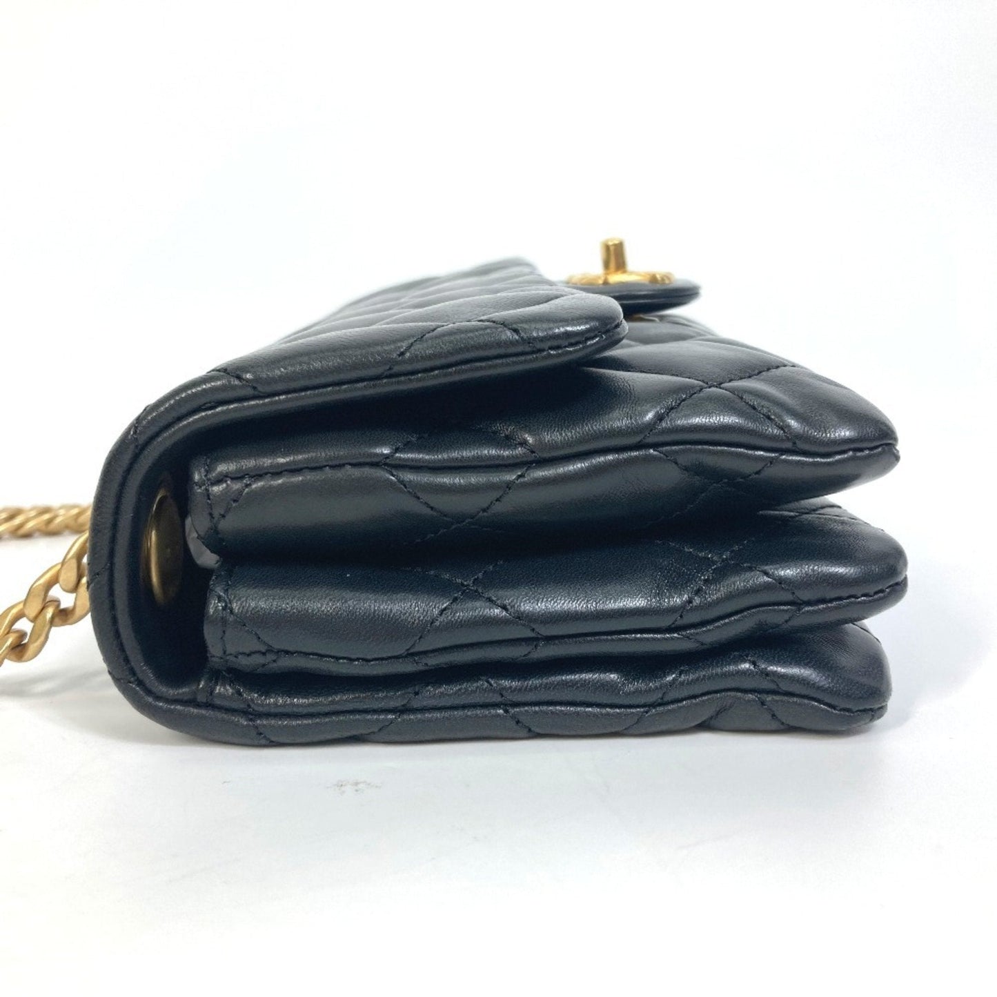 Chanel Black Leather Shoulder Bag ()