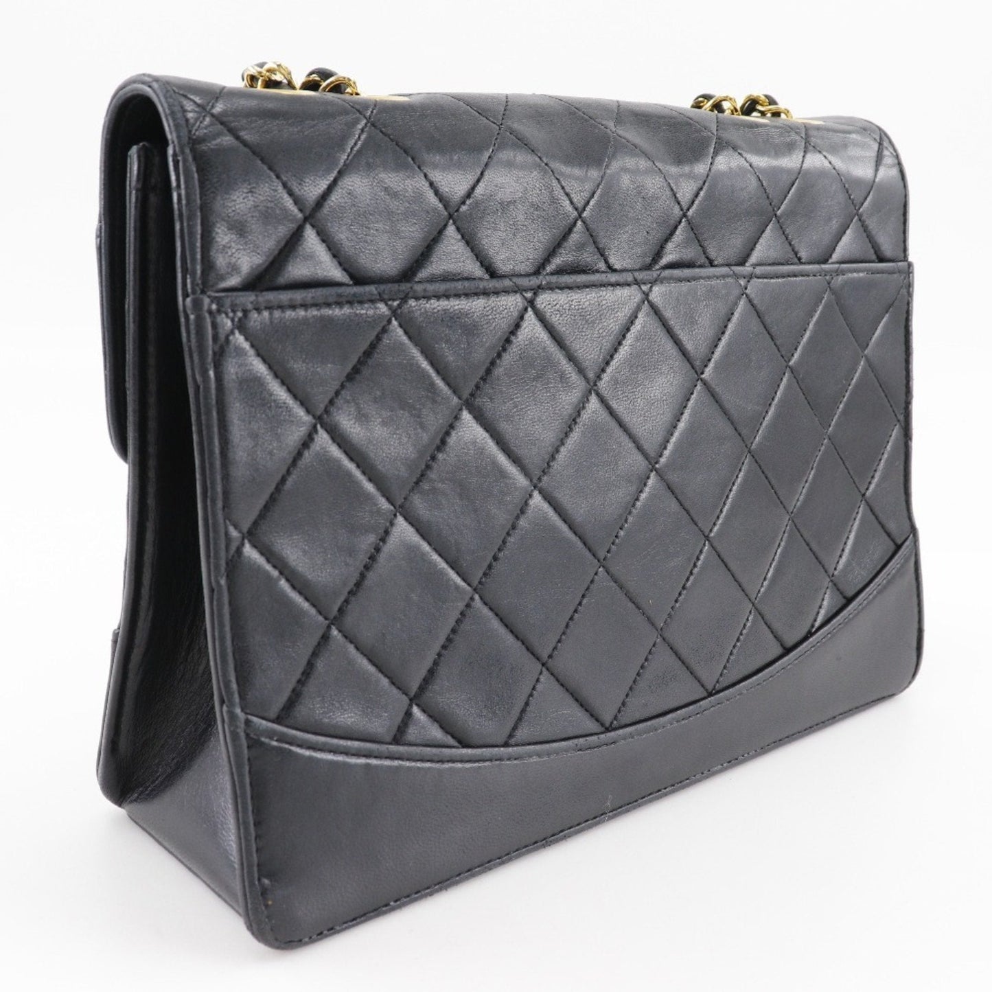 Chanel Black Leather Shoulder Bag ()