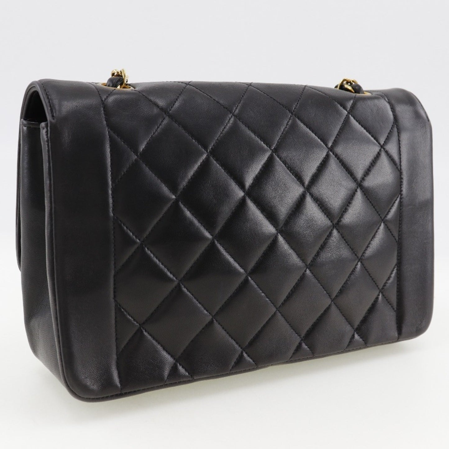 Chanel Black Leather Shoulder Bag ()