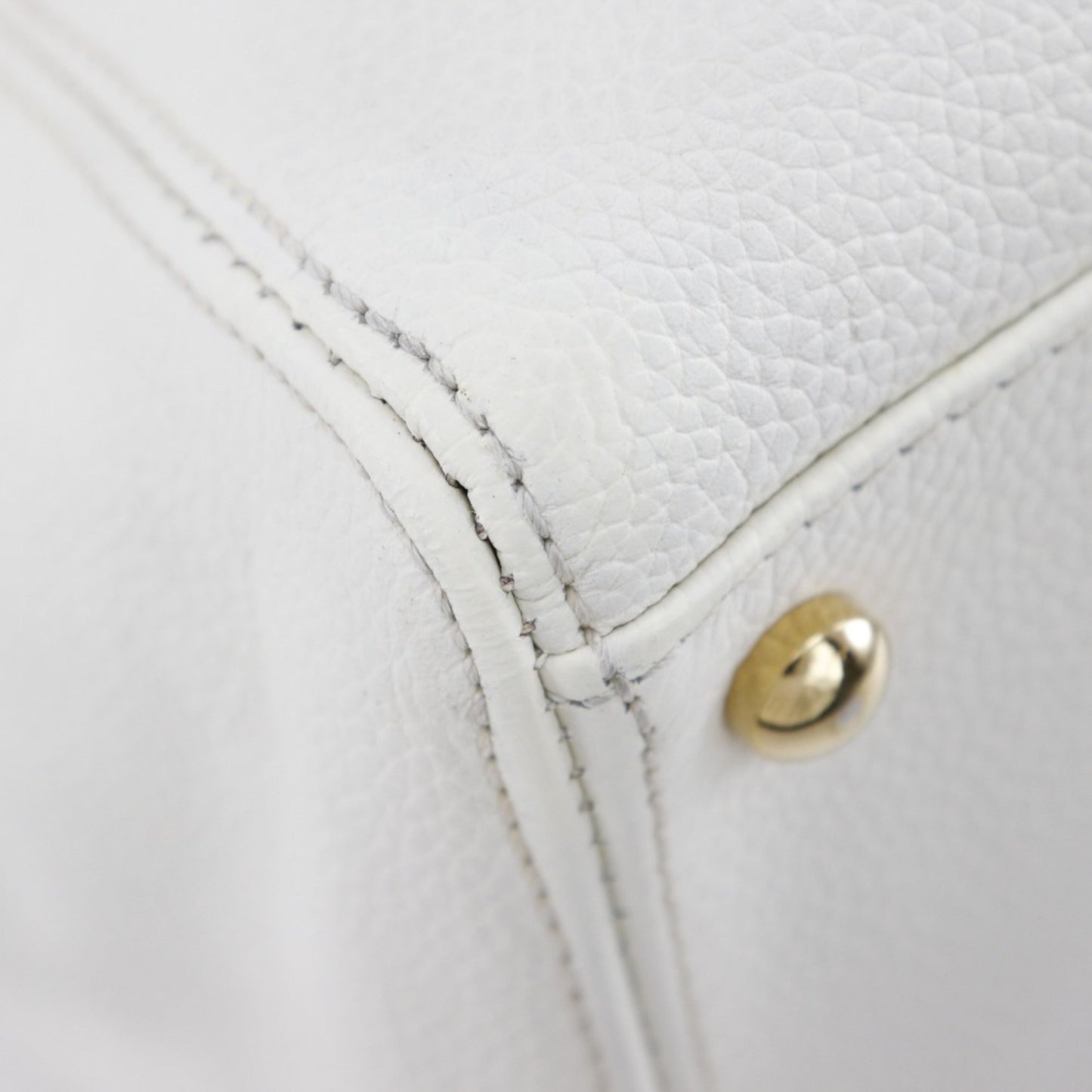 Chanel White Caviar Leather Tote Bag ()