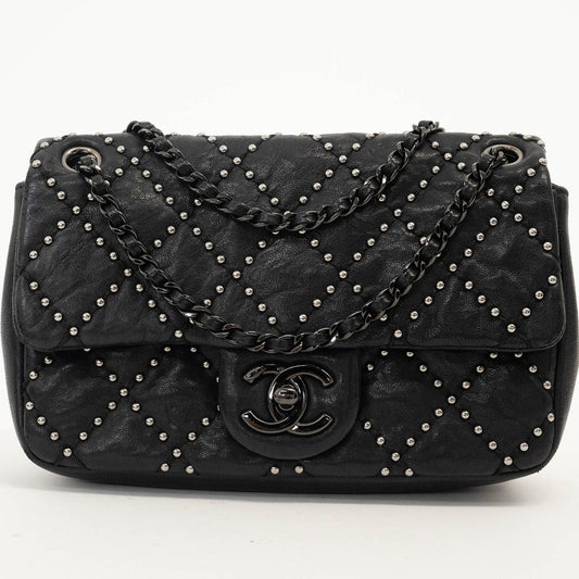Chanel Black Leather Shoulder Bag ()