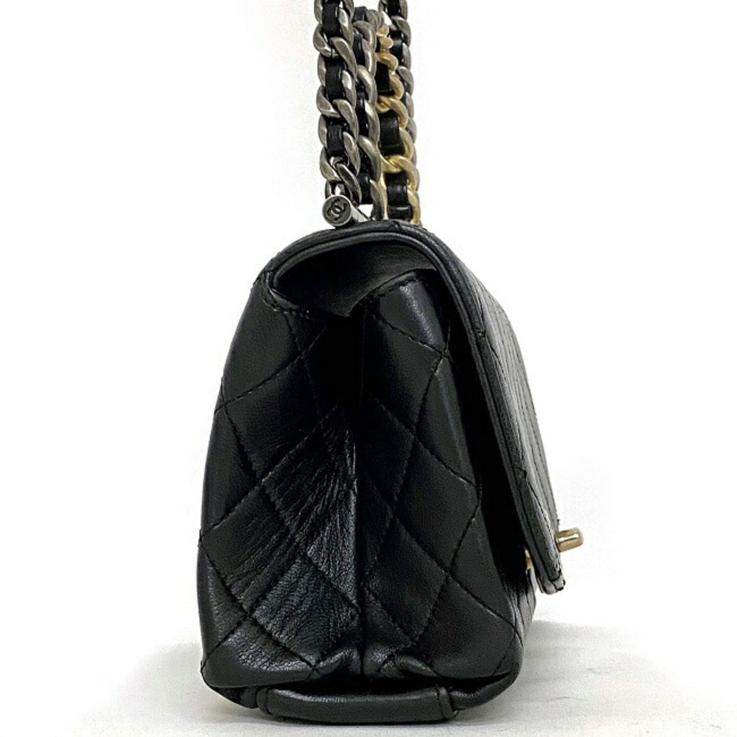 Chanel Black Leather Handbag ()