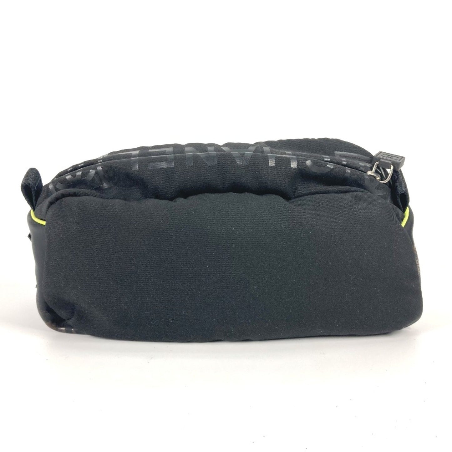 Chanel Black Cloth Pouch ()