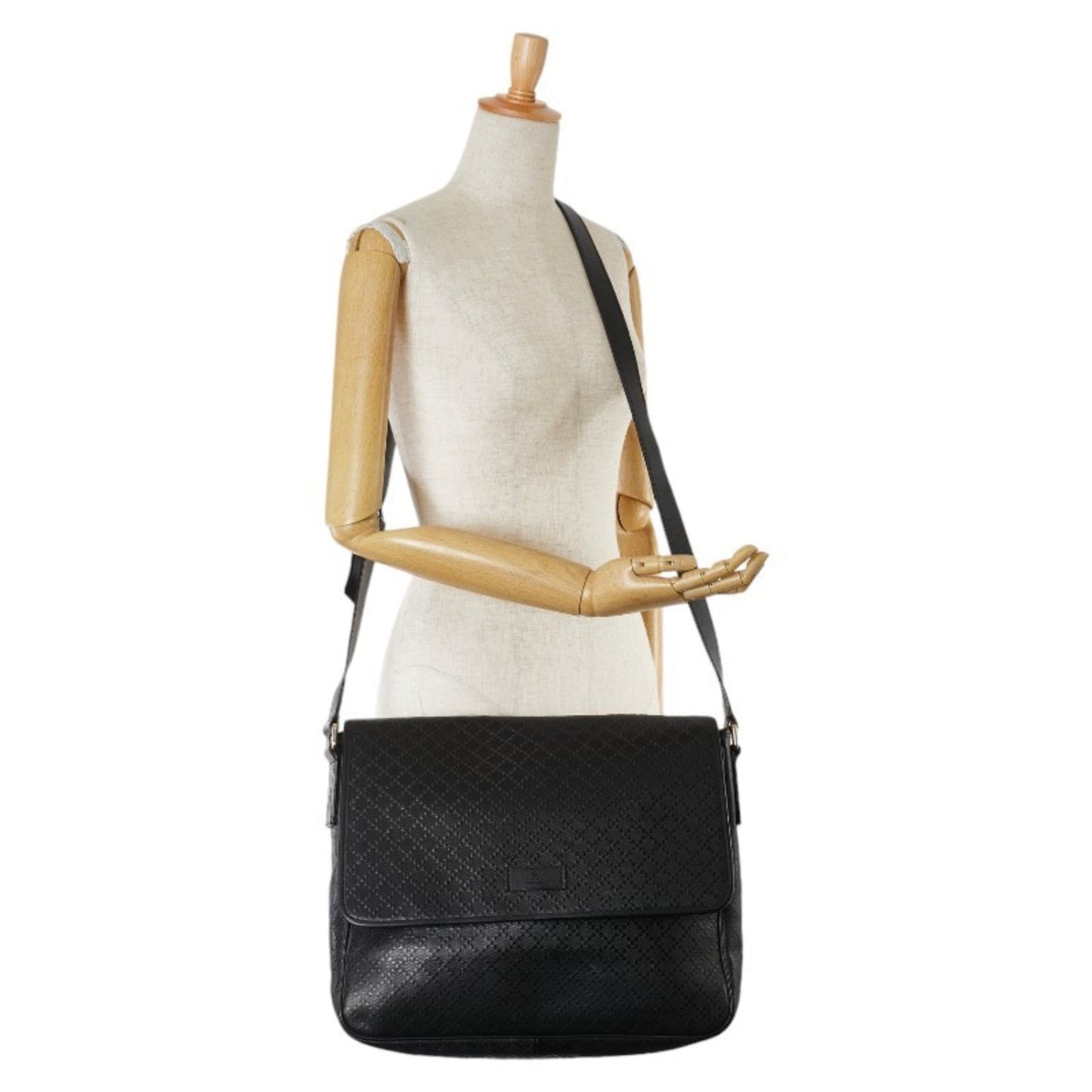 Gucci Black Leather Messenger Bag Shoulder Bag ()