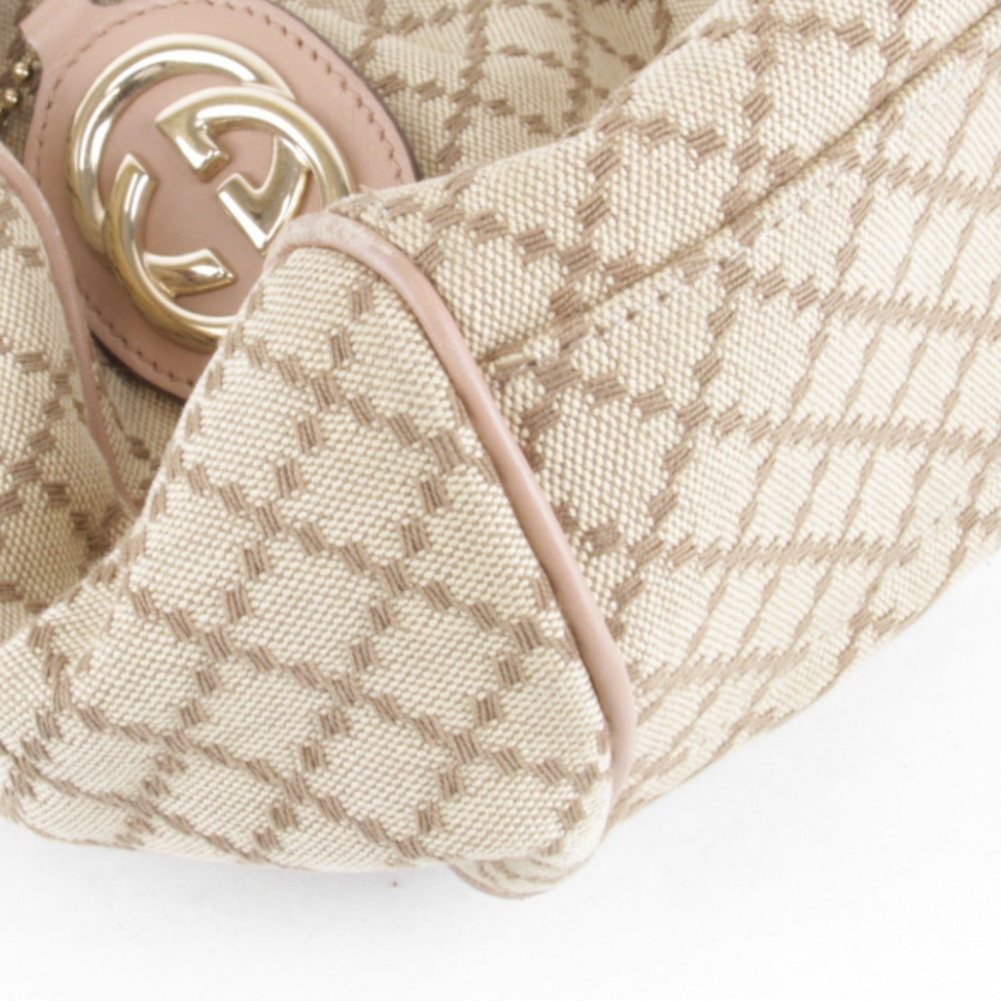 Gucci Beige Canvas Handbag ()
