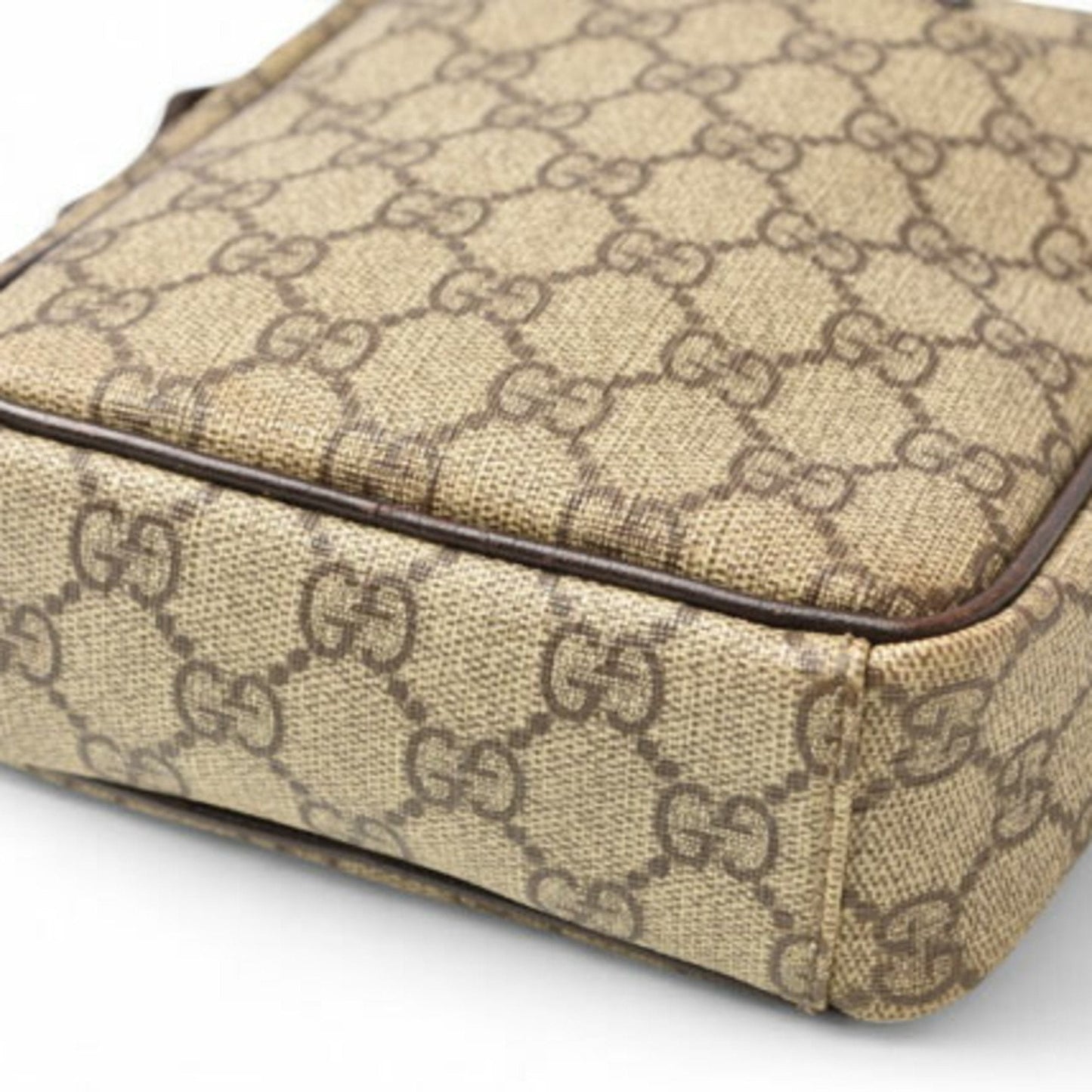 Gucci Beige Brown Coated Canvas Shoulder Bag ()