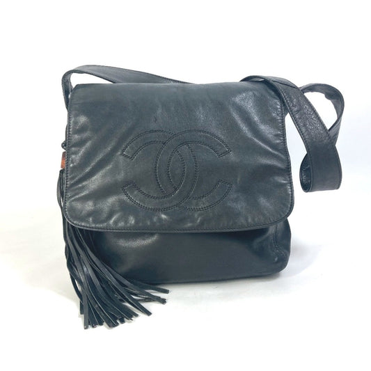 Chanel Black Leather Shoulder Bag ()