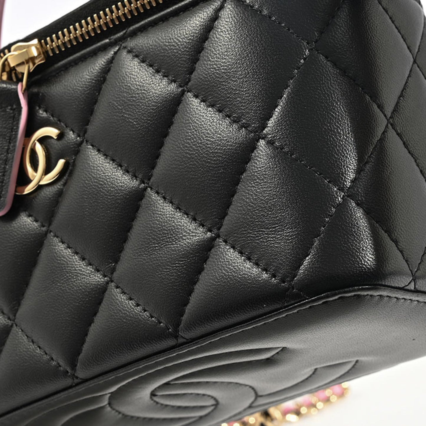 Chanel Black Leather Shoulder Bag ()