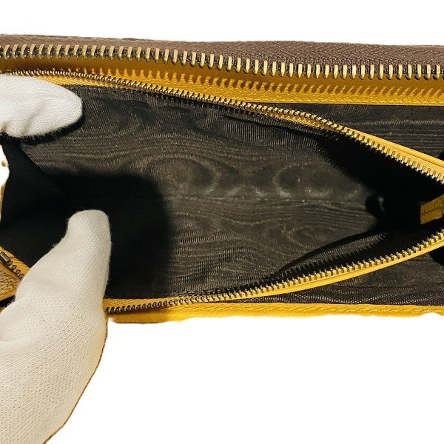 Gucci Beige Pvc Leather Long Wallet (Bi-Fold) ()