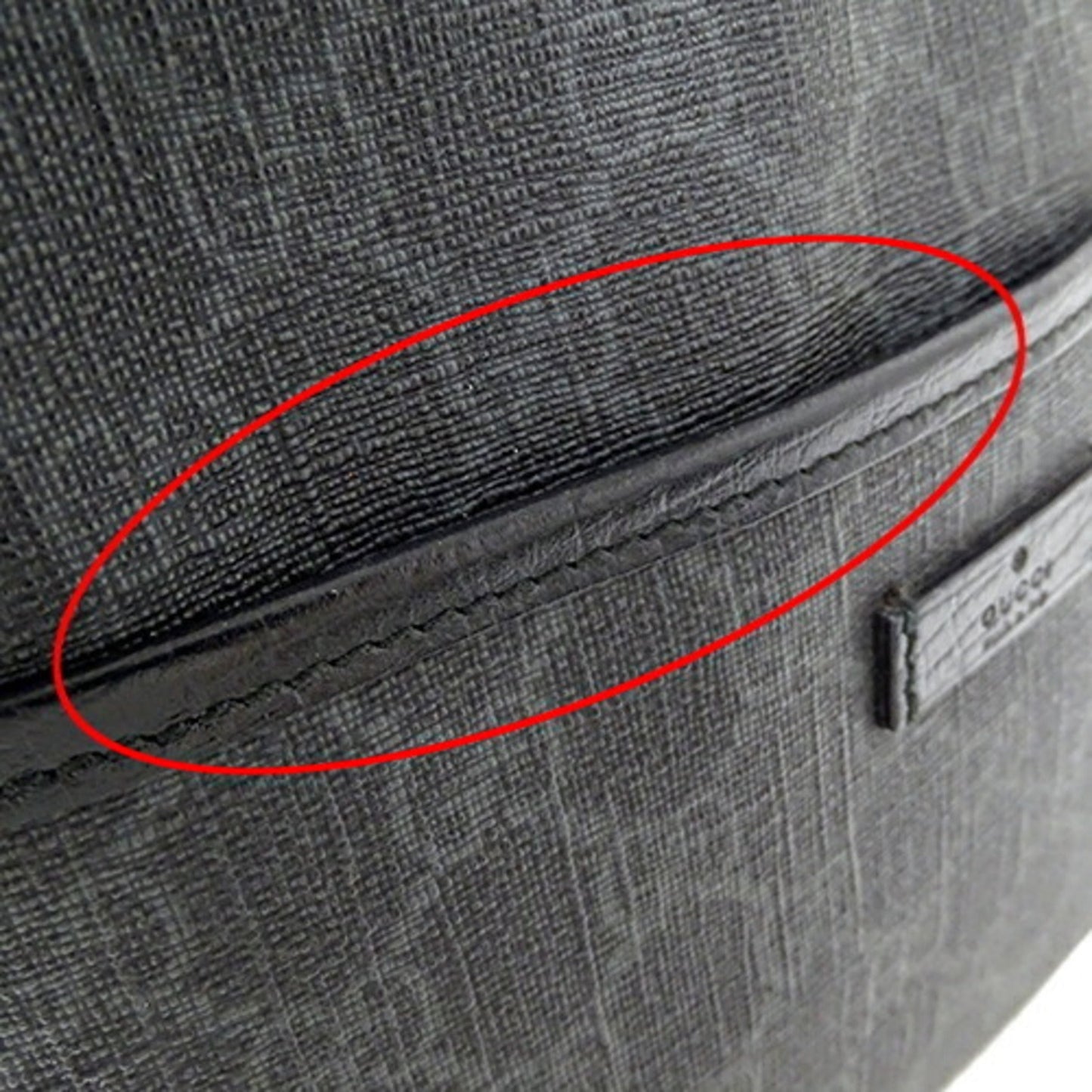 Gucci Black Gg Supreme Canvas Shoulder Bag ()