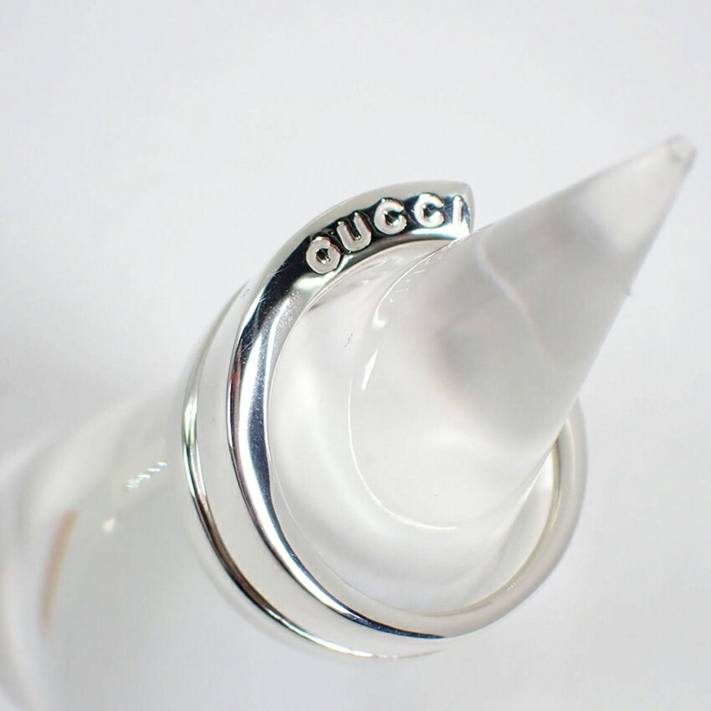 Gucci Silver Sterling Silver 925 Band Ring ()