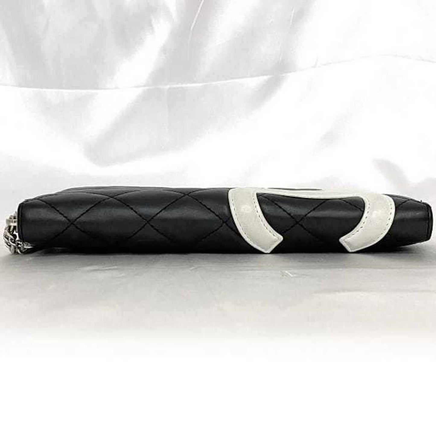 Chanel Black White Leather Long Wallet (Bi-Fold) ()