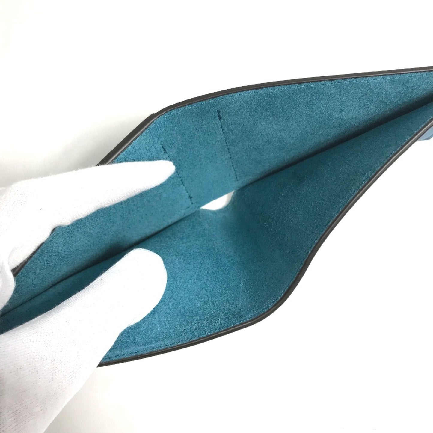 Gucci Blue Leather Wallet (Bi-Fold) ()