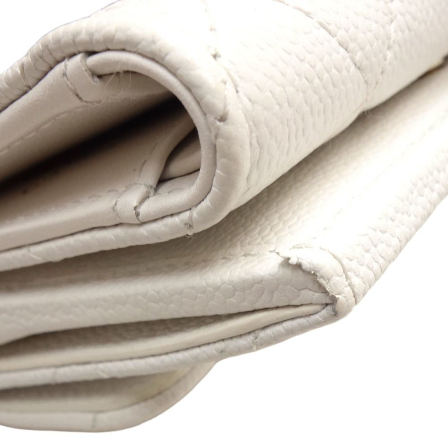 Chanel White Grained Calfskin Wallet (Tri-Fold) ()