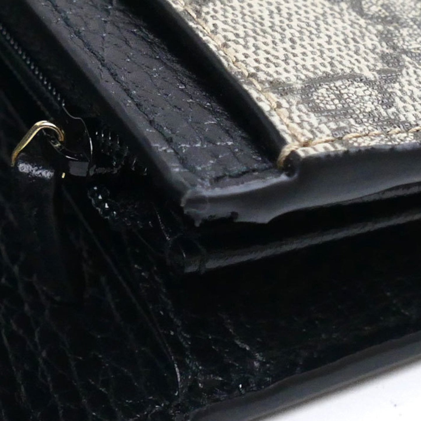 Gucci Beige Black Gg Supreme Canvas Leather Coin Purse/Coin Case ()