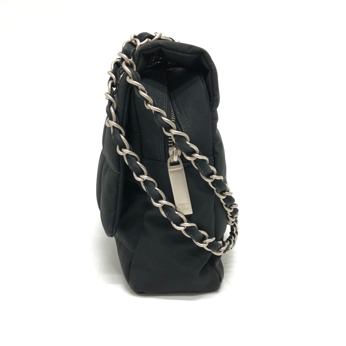 Chanel Black Cloth Shoulder Bag ()