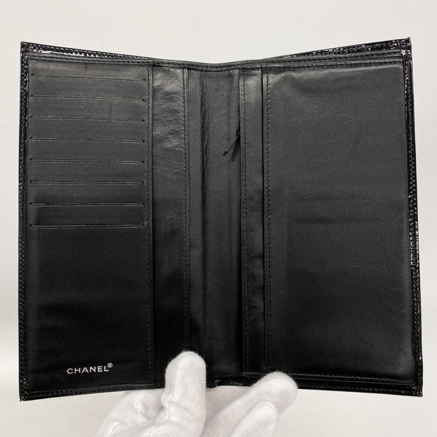 Chanel Black Patent Leather Long Wallet (Bi-Fold) ()