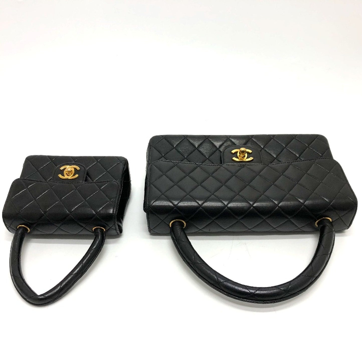Chanel Black Leather Handbag ()