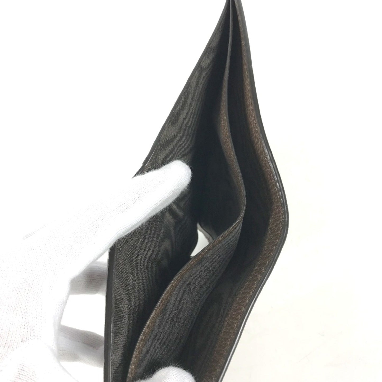 Gucci Beige Other Wallet (Bi-Fold) ()