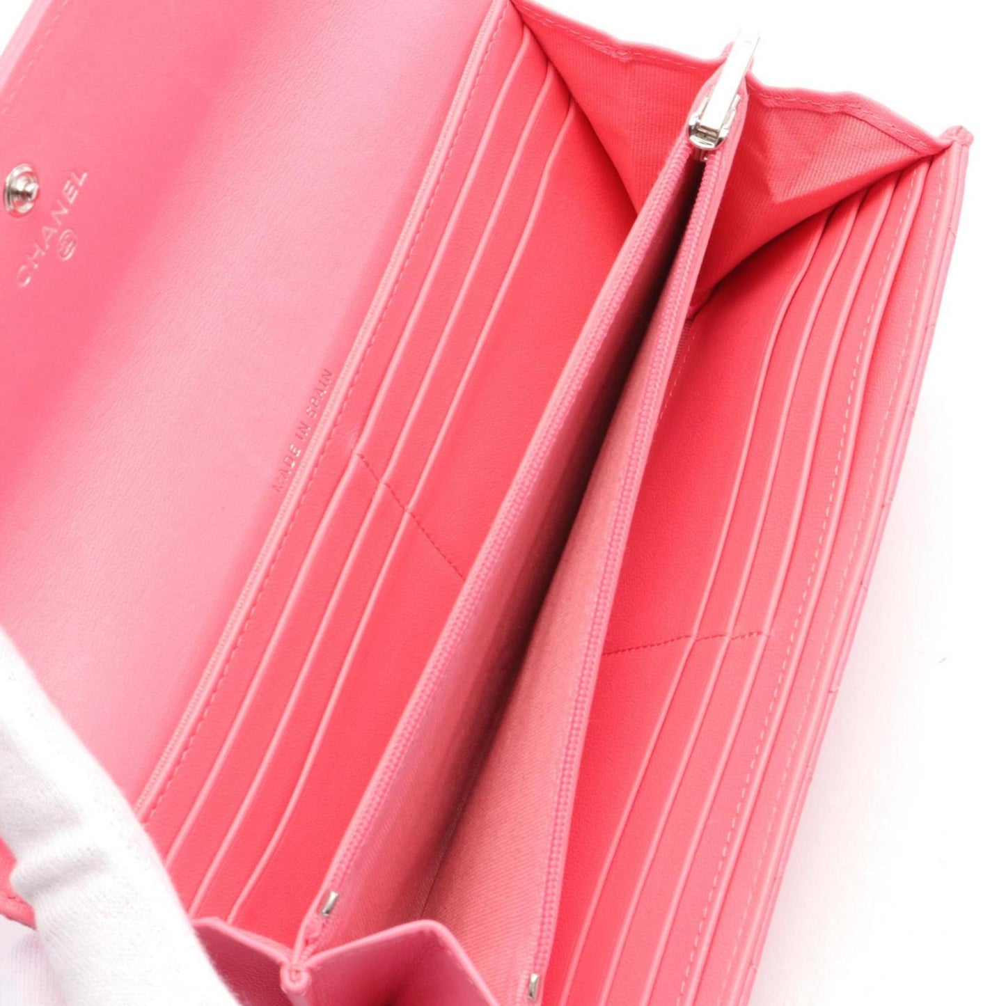 Chanel Pink Leather Long Wallet (Bi-Fold) ()
