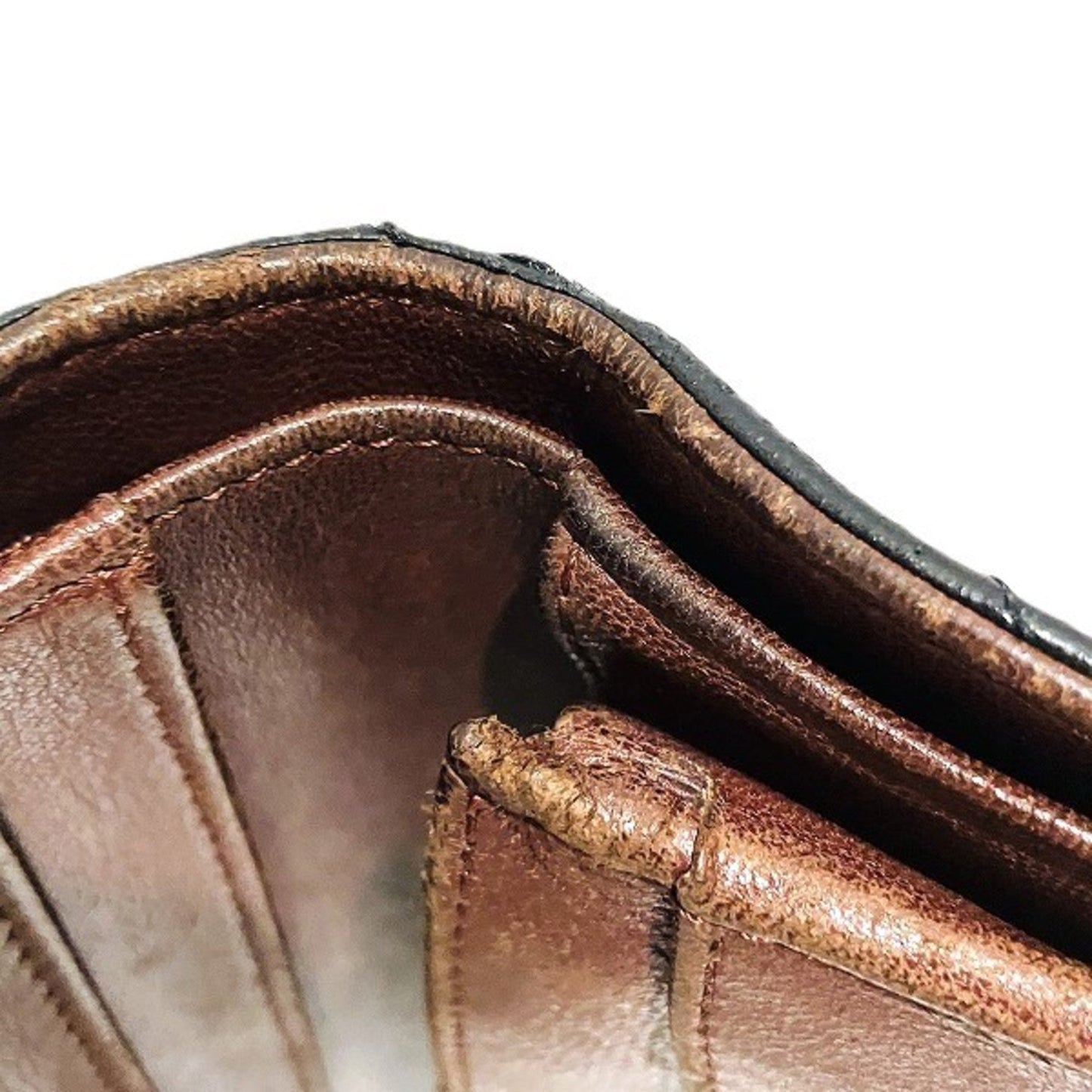 Chanel Matelasse Black Leather Long Wallet (Bi-Fold) ()