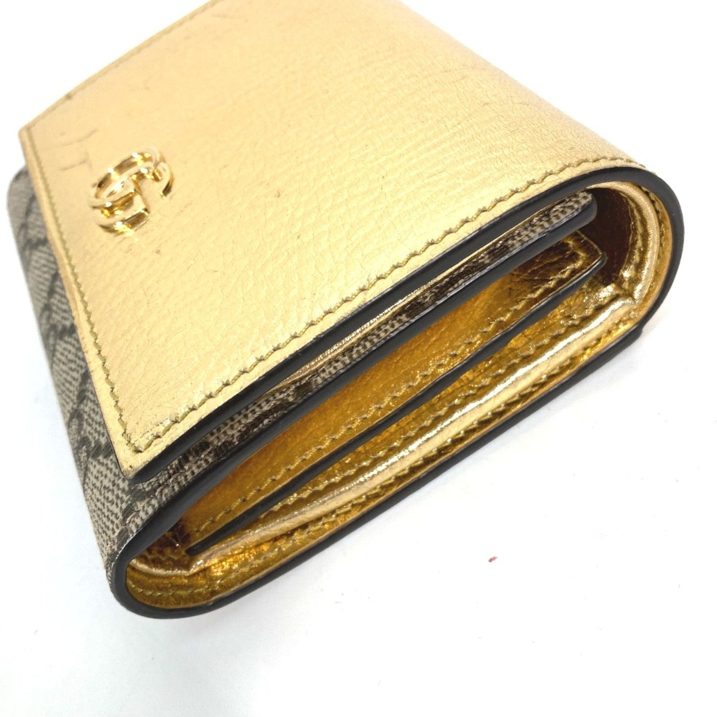 Gucci Gold Leather Wallet (Bi-Fold) ()
