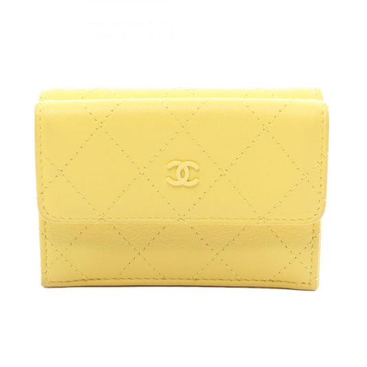 Chanel Yellow Leather Wallet (Tri-Fold) ()